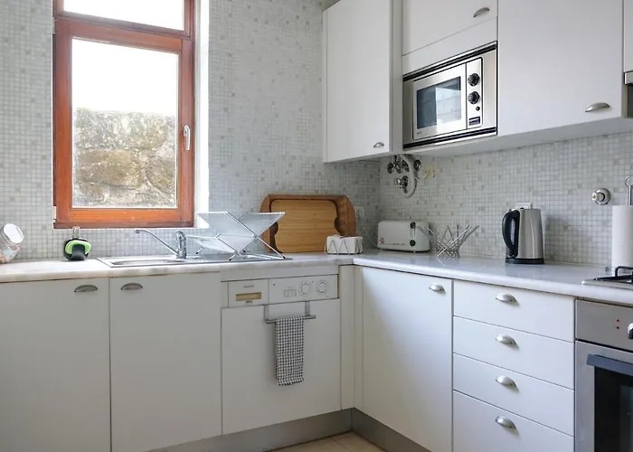 Boavista 99 & Garage * Oporto